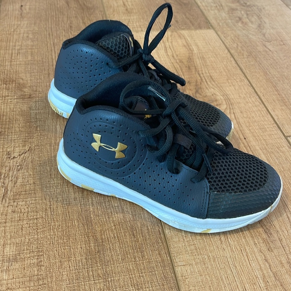 Under Armour Basketball Shoes